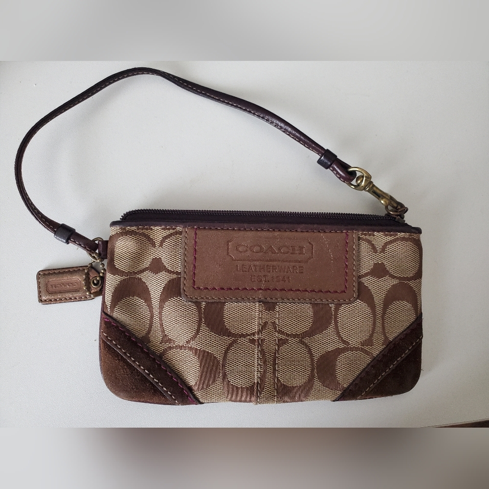 Authentic Coach Wristlet - Brown/Tan